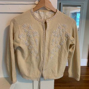 Vintage Embroidered Pale Yellow Sweater